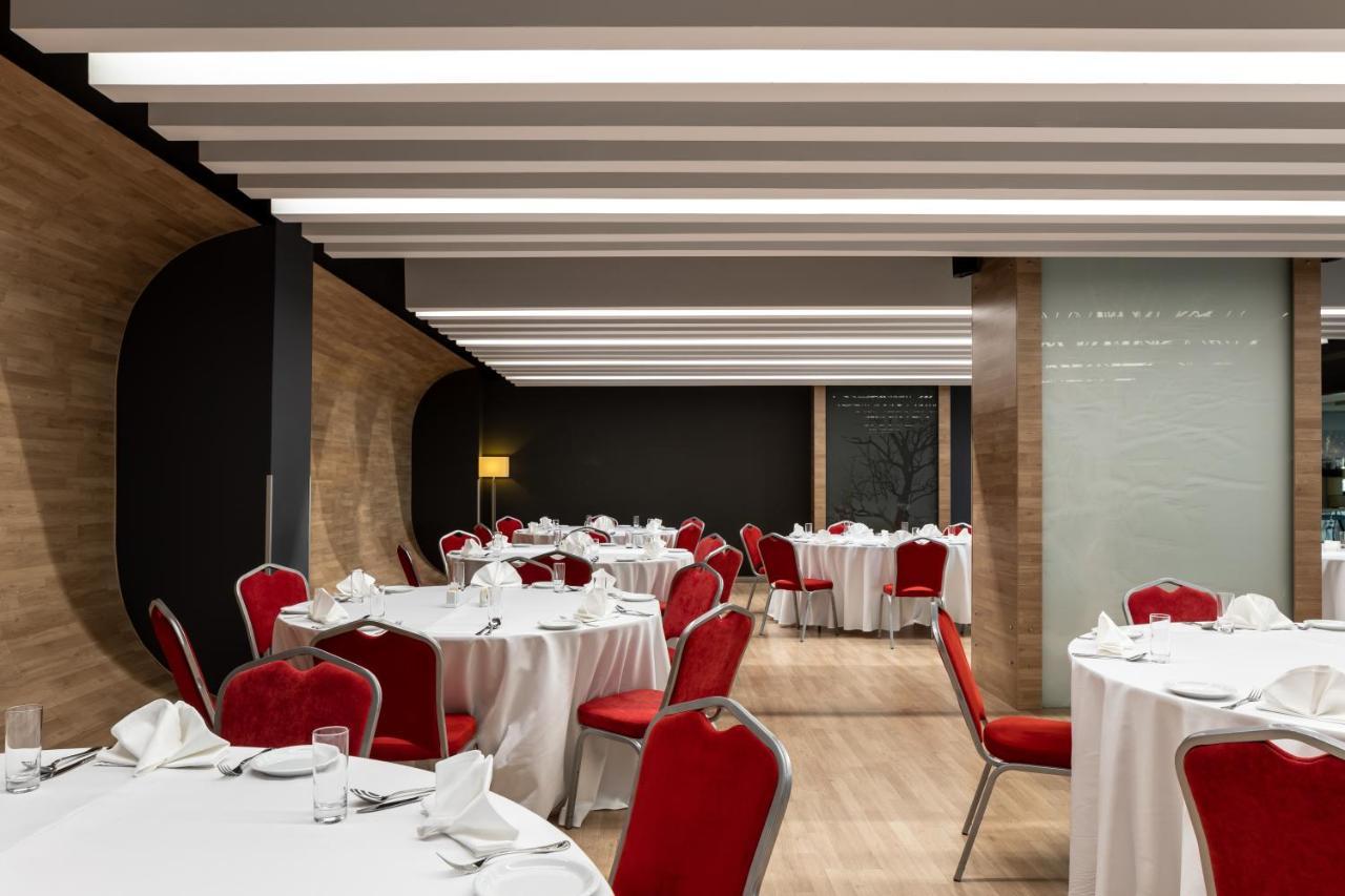 Ramada Encore Киев Екстериор снимка