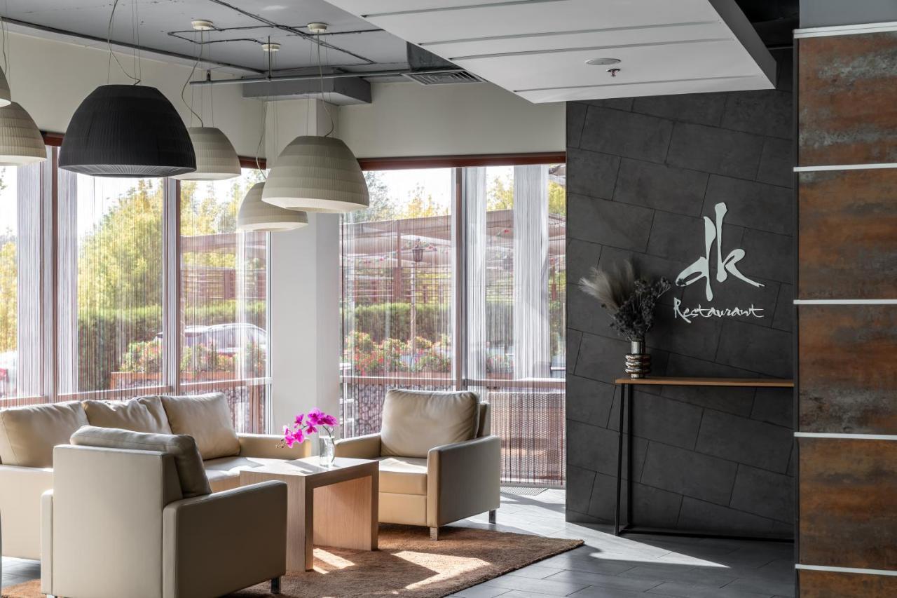 Ramada Encore Киев Екстериор снимка
