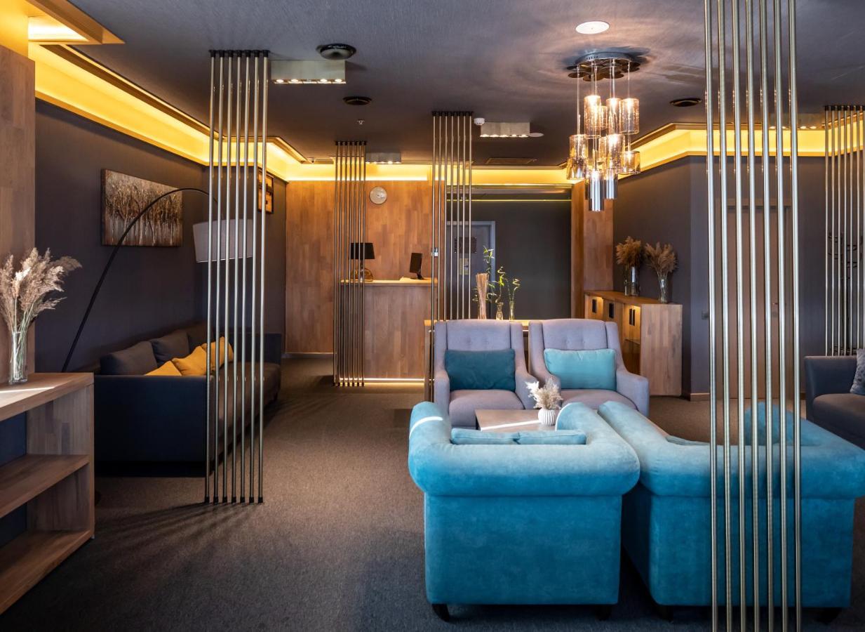 Ramada Encore Киев Екстериор снимка