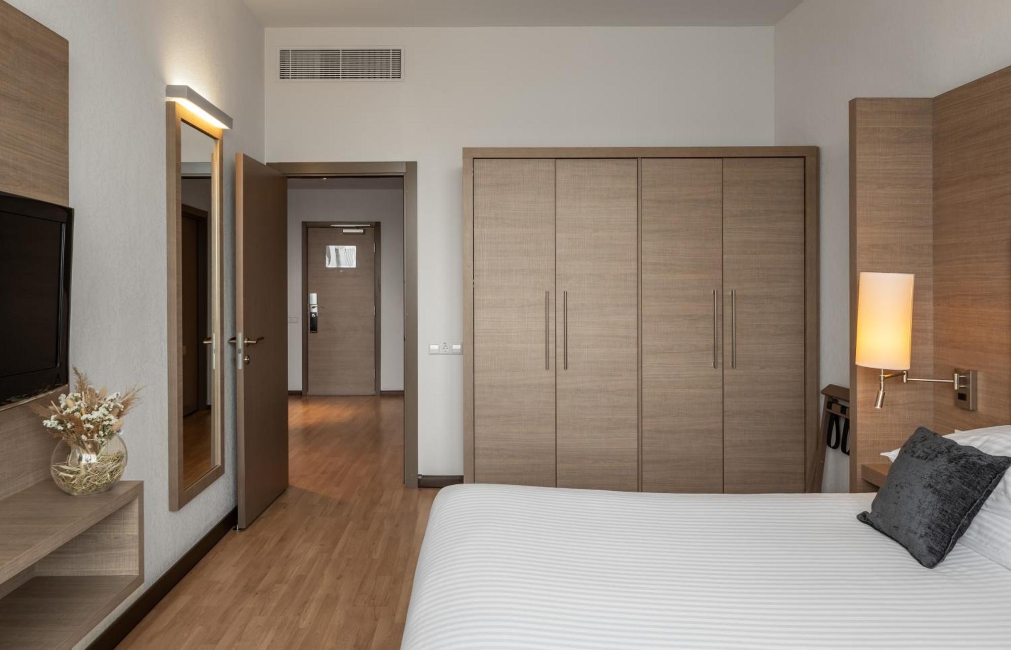 Ramada Encore Киев Стая снимка
