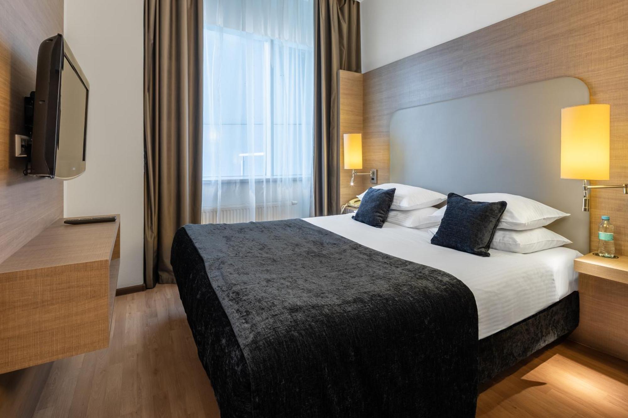 Ramada Encore Киев Стая снимка